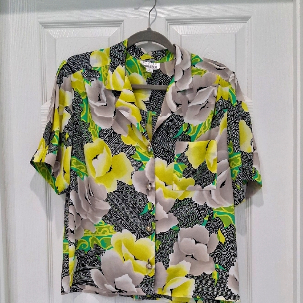 Vintage Vibrant Patterned Women's Top